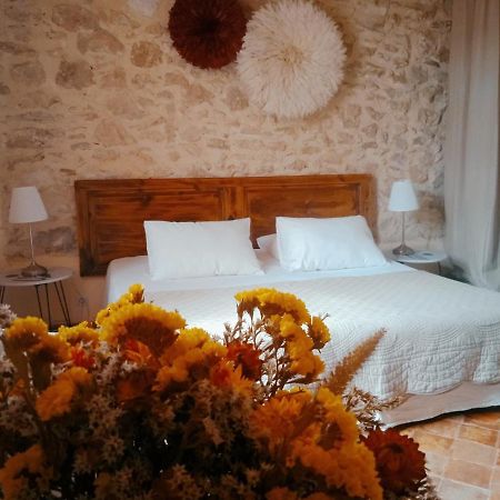 Chambre D'Hotes Face Au Lavoir Méthamis Eksteriør billede