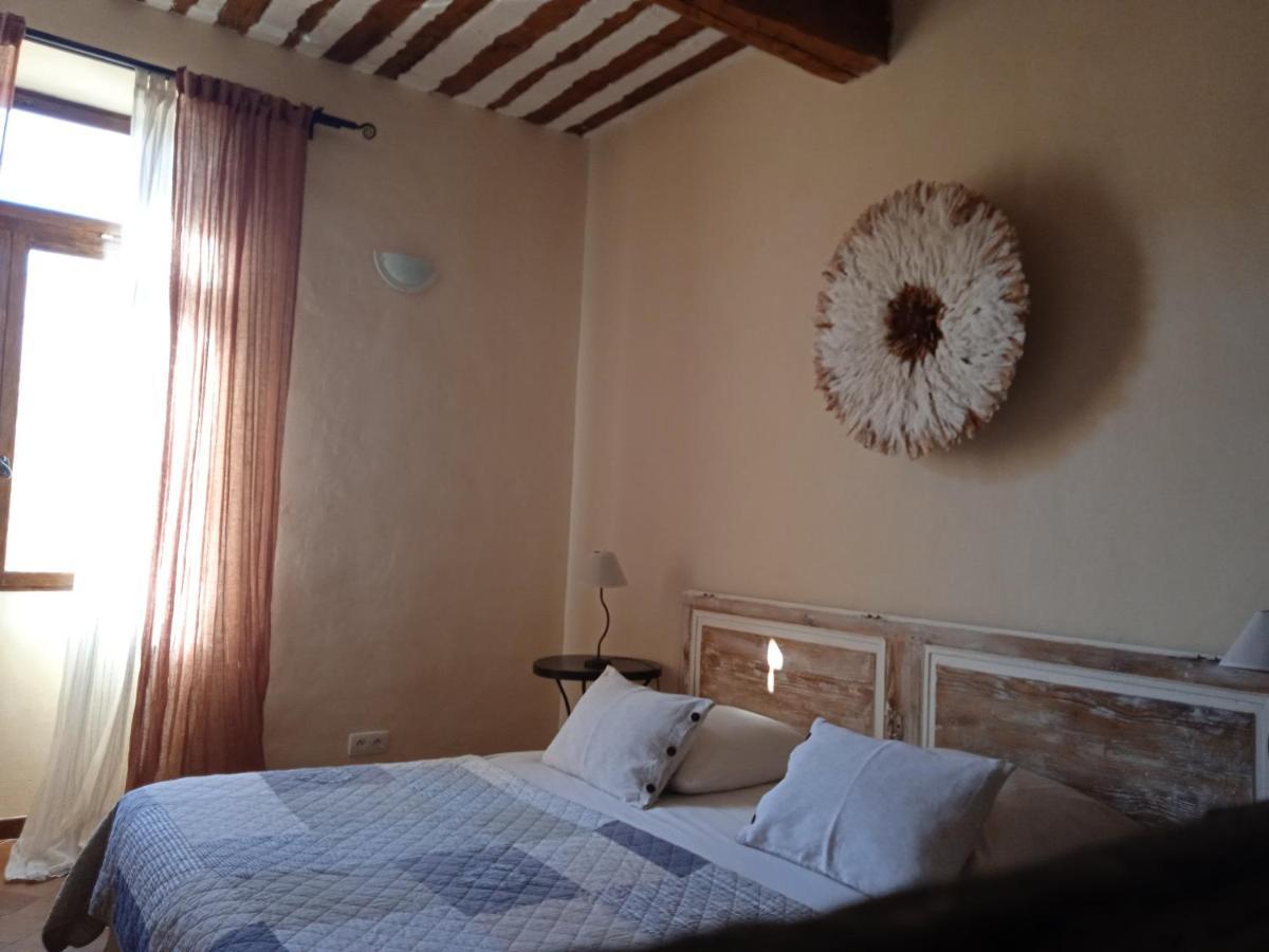 Chambre D'Hotes Face Au Lavoir Méthamis Eksteriør billede