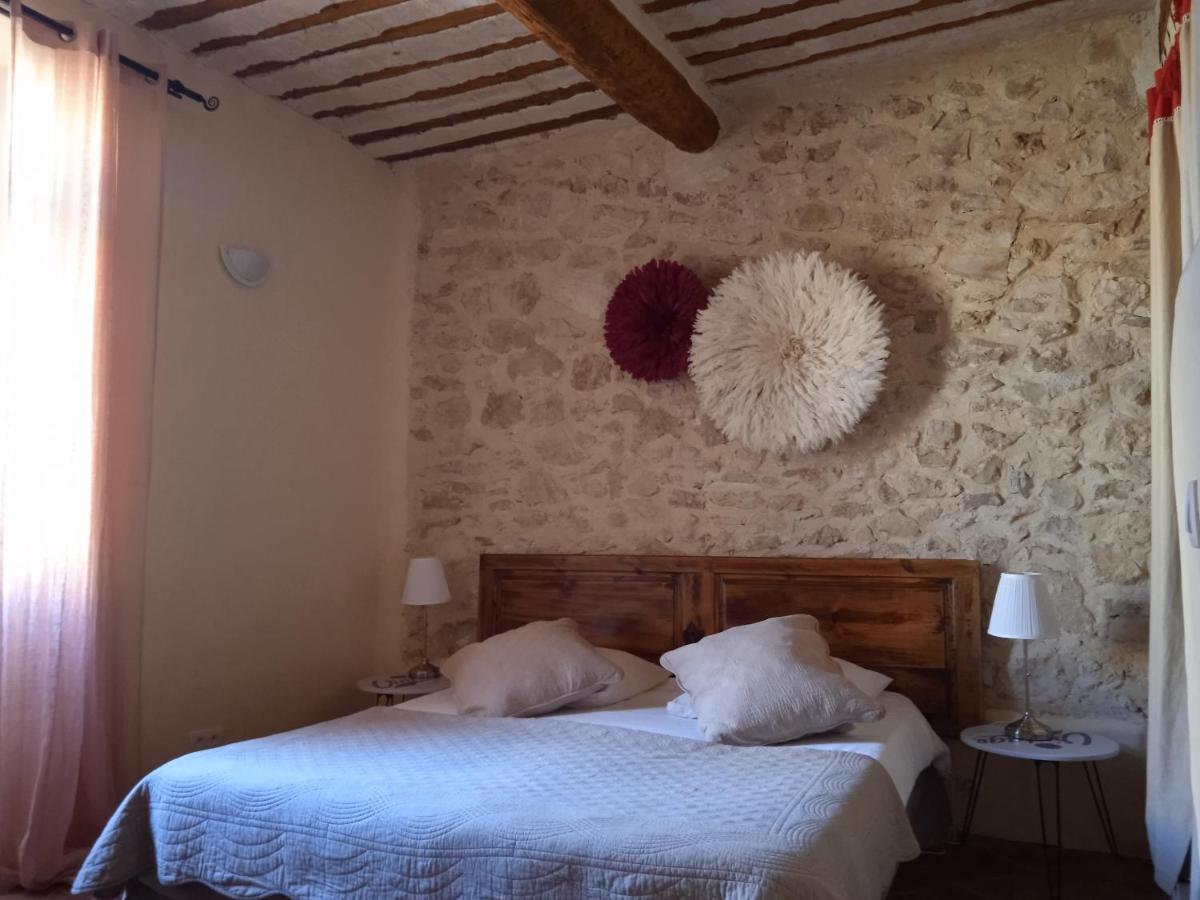 Chambre D'Hotes Face Au Lavoir Méthamis Eksteriør billede